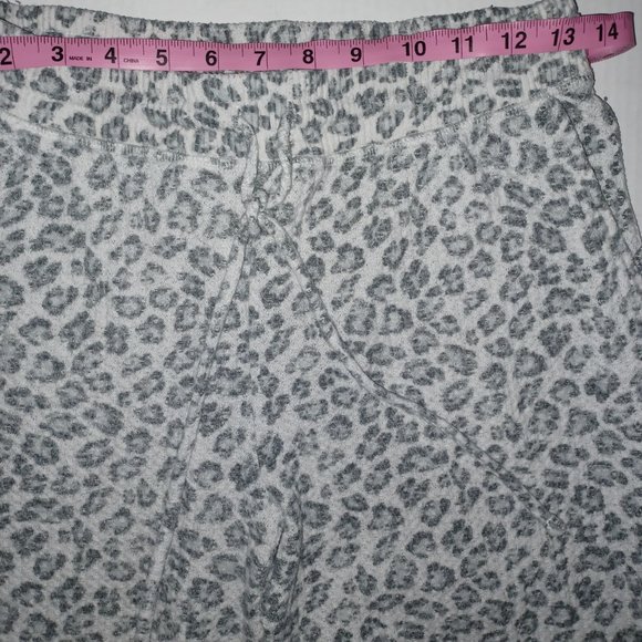 AMERICAN EAGLE OUTFITTERS ANIMAL PRINT JOGGERS STYLE LOUNGE PANTS - Picture 4 of 14